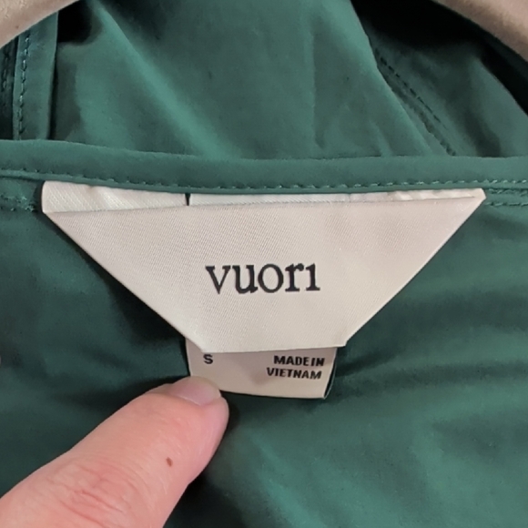 Vuori Renew Trainer Shell Viridian NWT - Picture 5 of 8